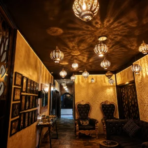 What to Wear to a Hammam — towel and essentials